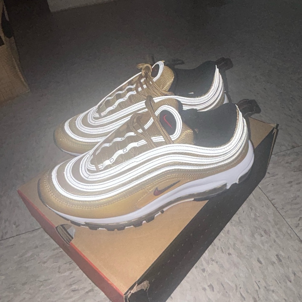 Men’s 8.5 Air Max 97 OG brand new